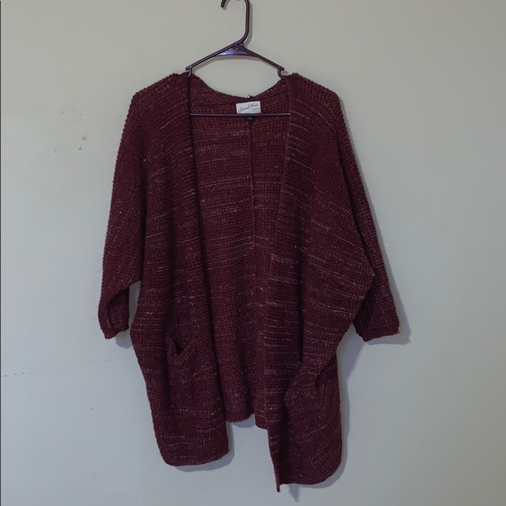 Maroon Knitted cardigan